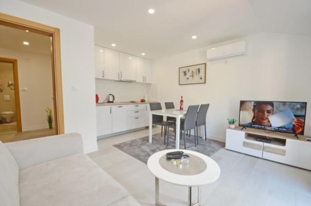 Nikola Lux Apartments Muo Εξωτερικό φωτογραφία