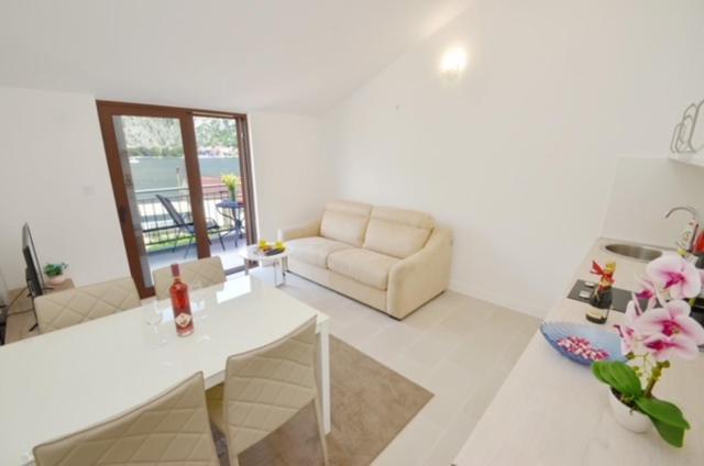 Nikola Lux Apartments Muo Εξωτερικό φωτογραφία